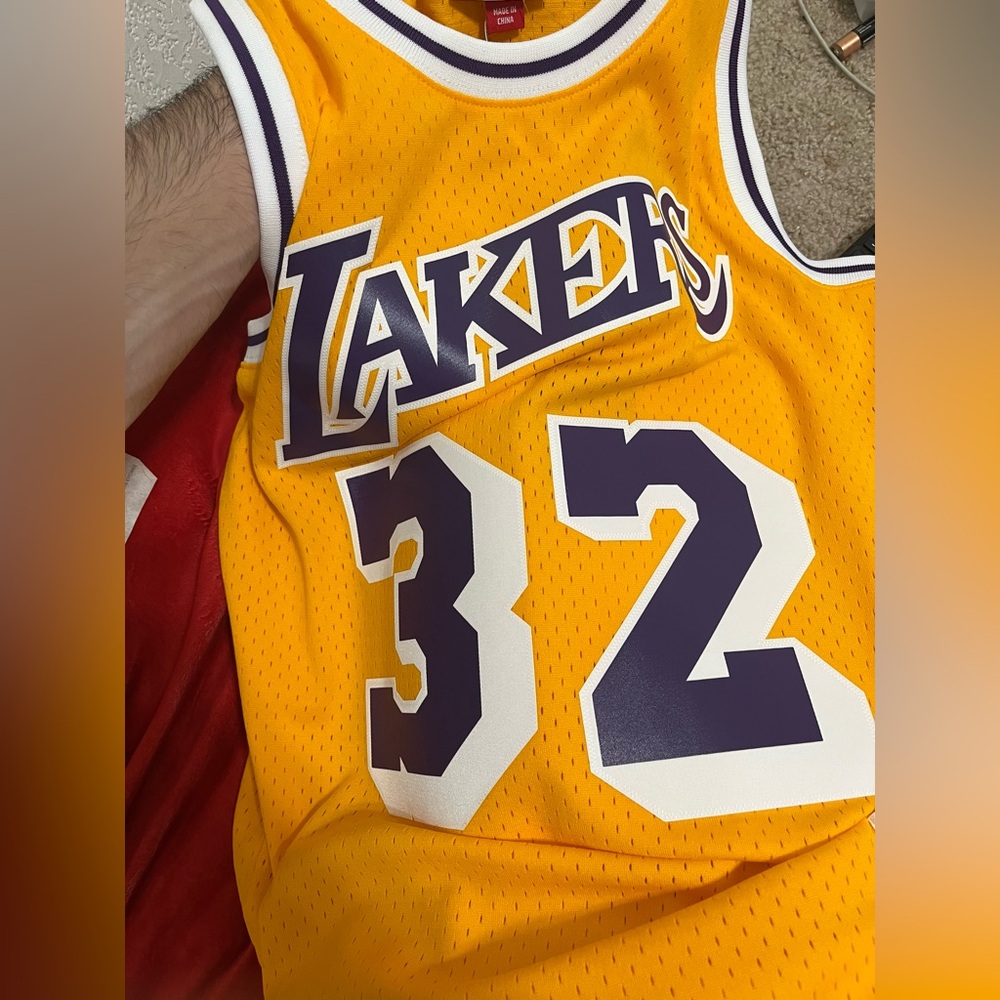 Lakers Magic Johnson Mitchell & Ness Gold Hardwood Classics Swingman Jersey